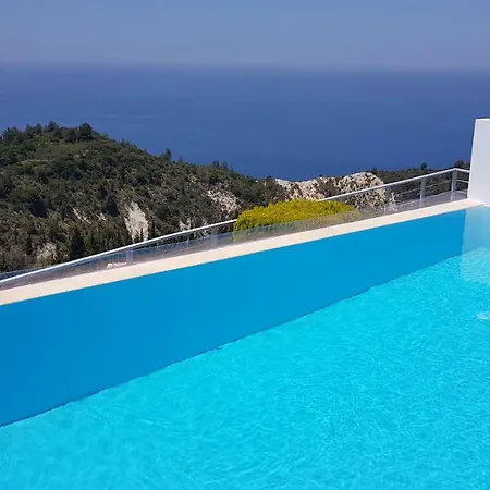 فيلة White Villas